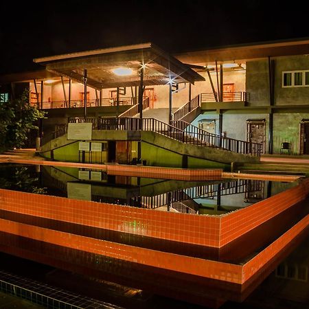 The Riverpool Resort And Spa Kanchanaburi Buitenkant foto