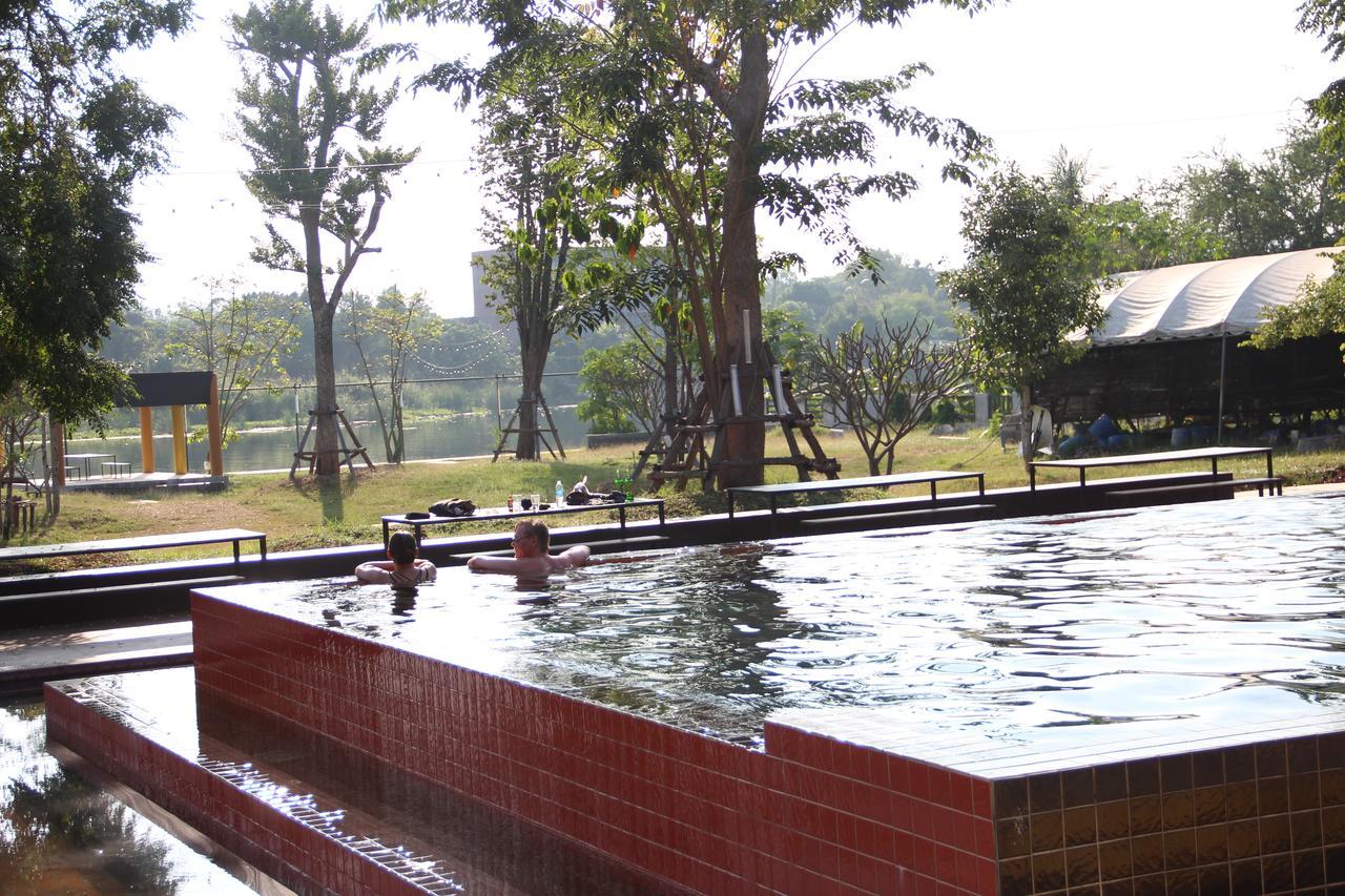 The Riverpool Resort And Spa Kanchanaburi Buitenkant foto