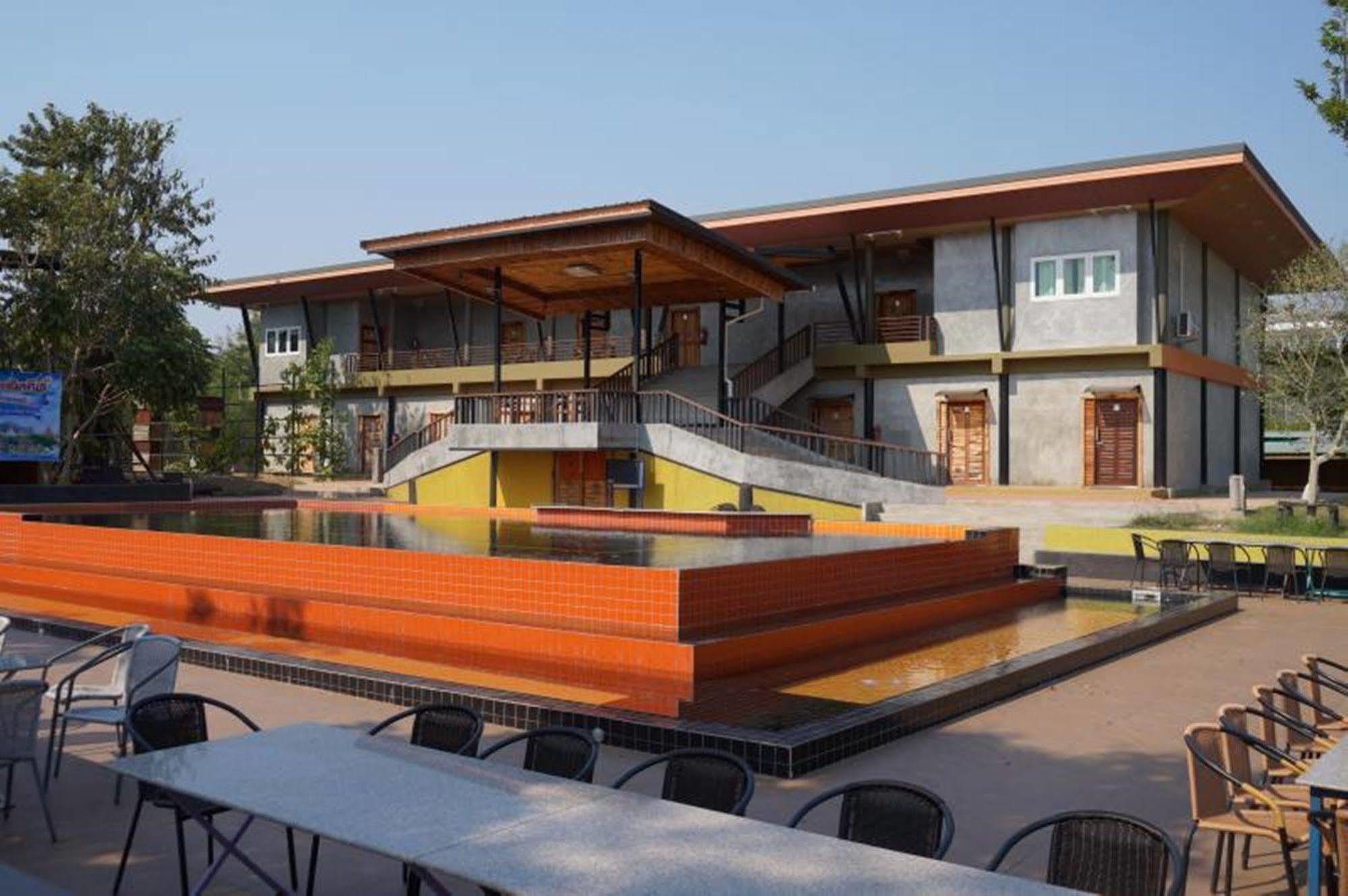 The Riverpool Resort And Spa Kanchanaburi Buitenkant foto